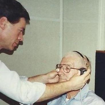 Weldon Jaackson setting up Hearing Test